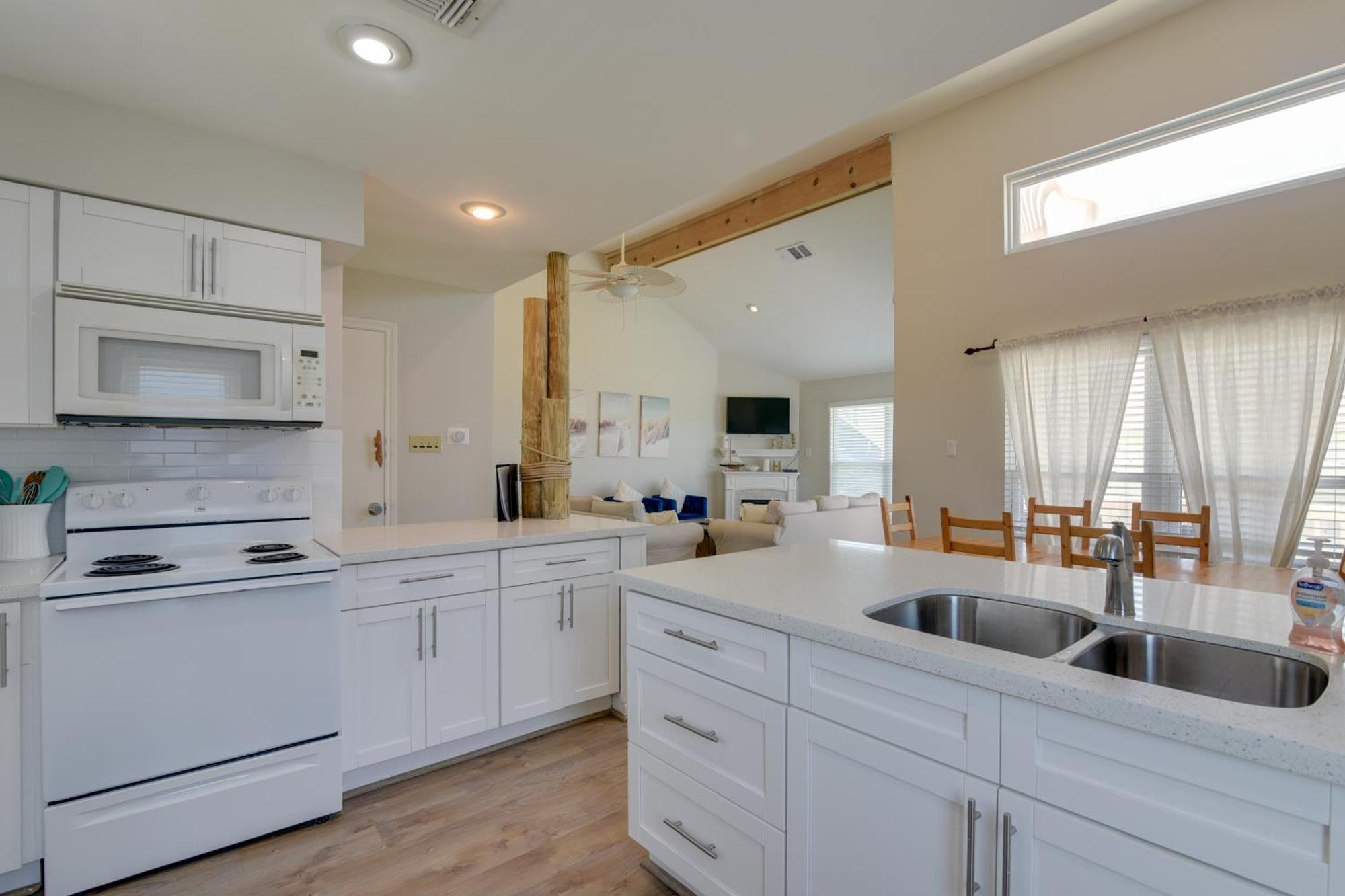 Galveston Townhome With Balconies Walk To Beach! Kültér fotó