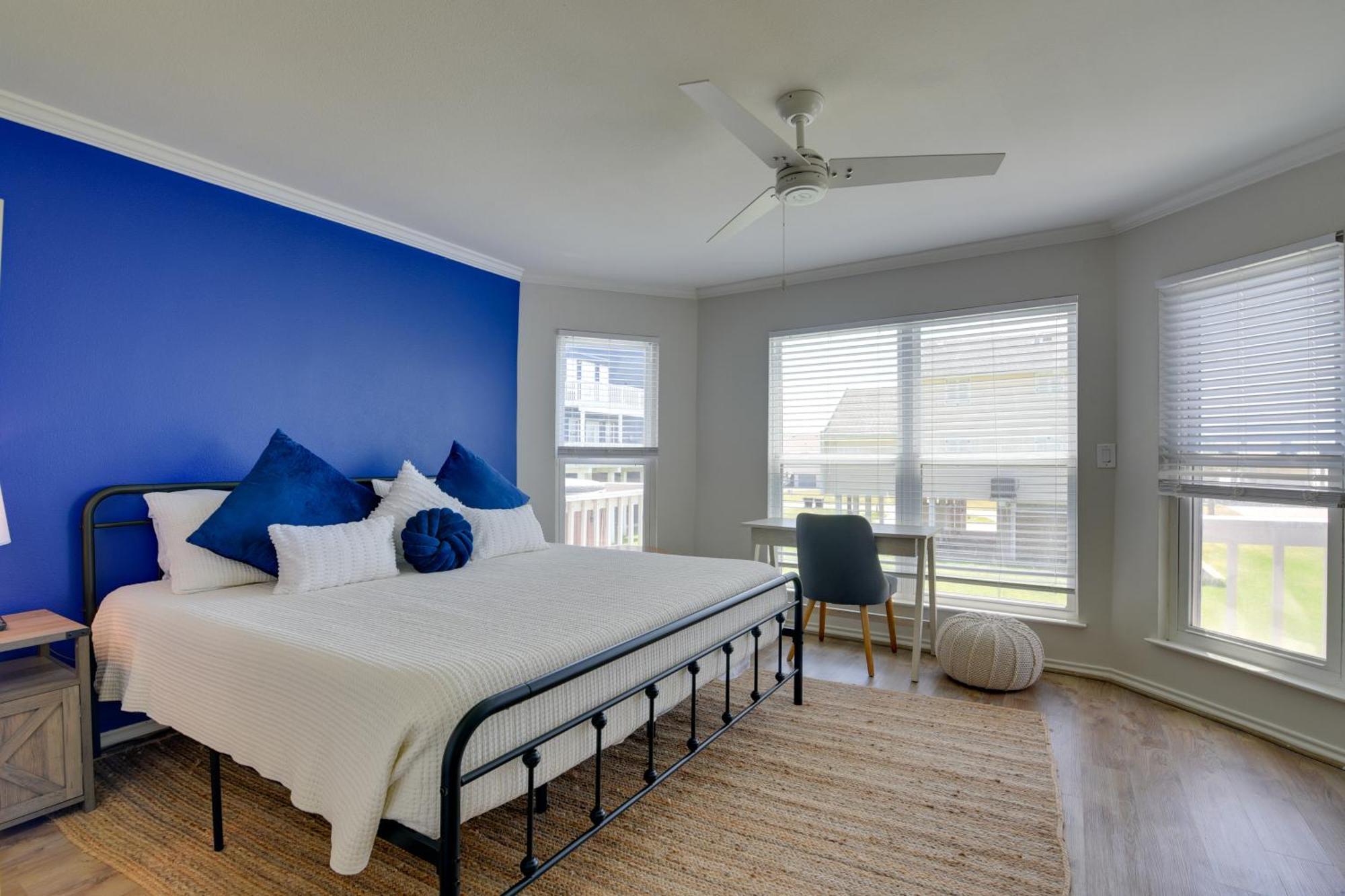 Galveston Townhome With Balconies Walk To Beach! Kültér fotó
